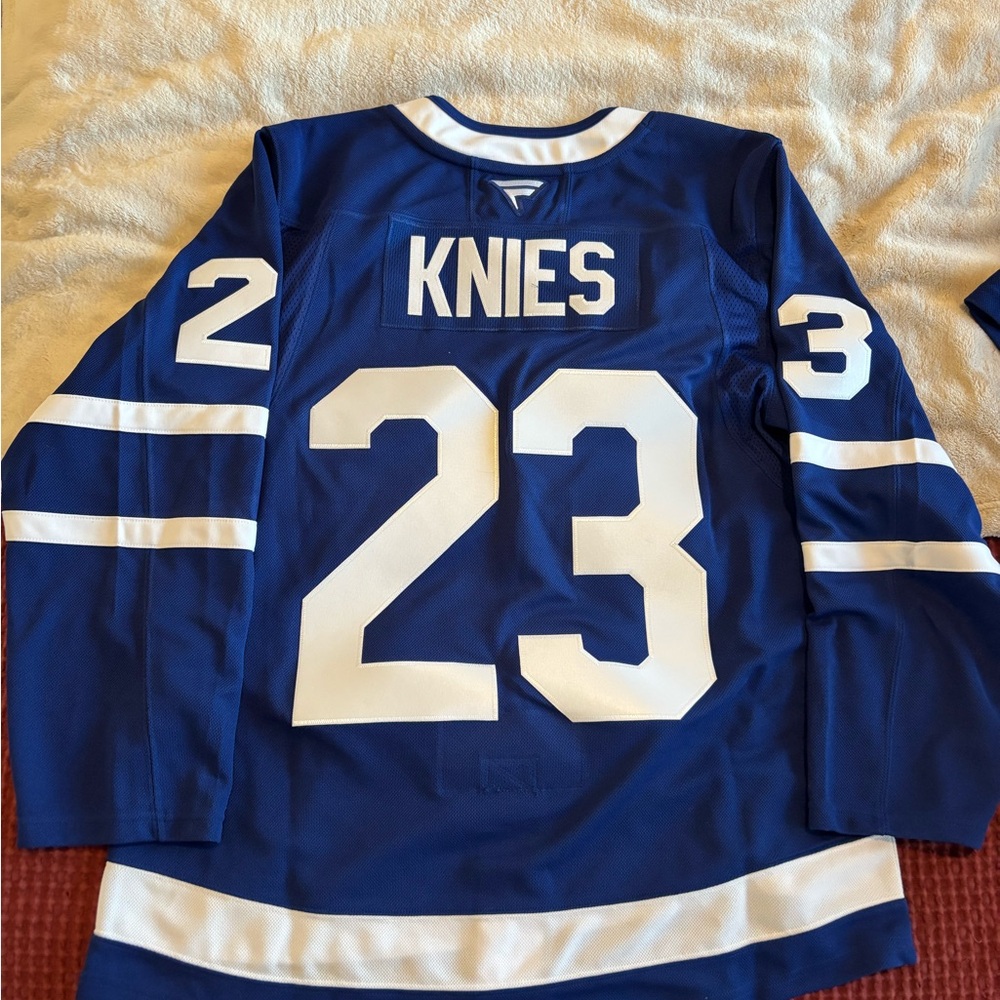 Perfect Condition Leafs Knies Jersey - Size Large
